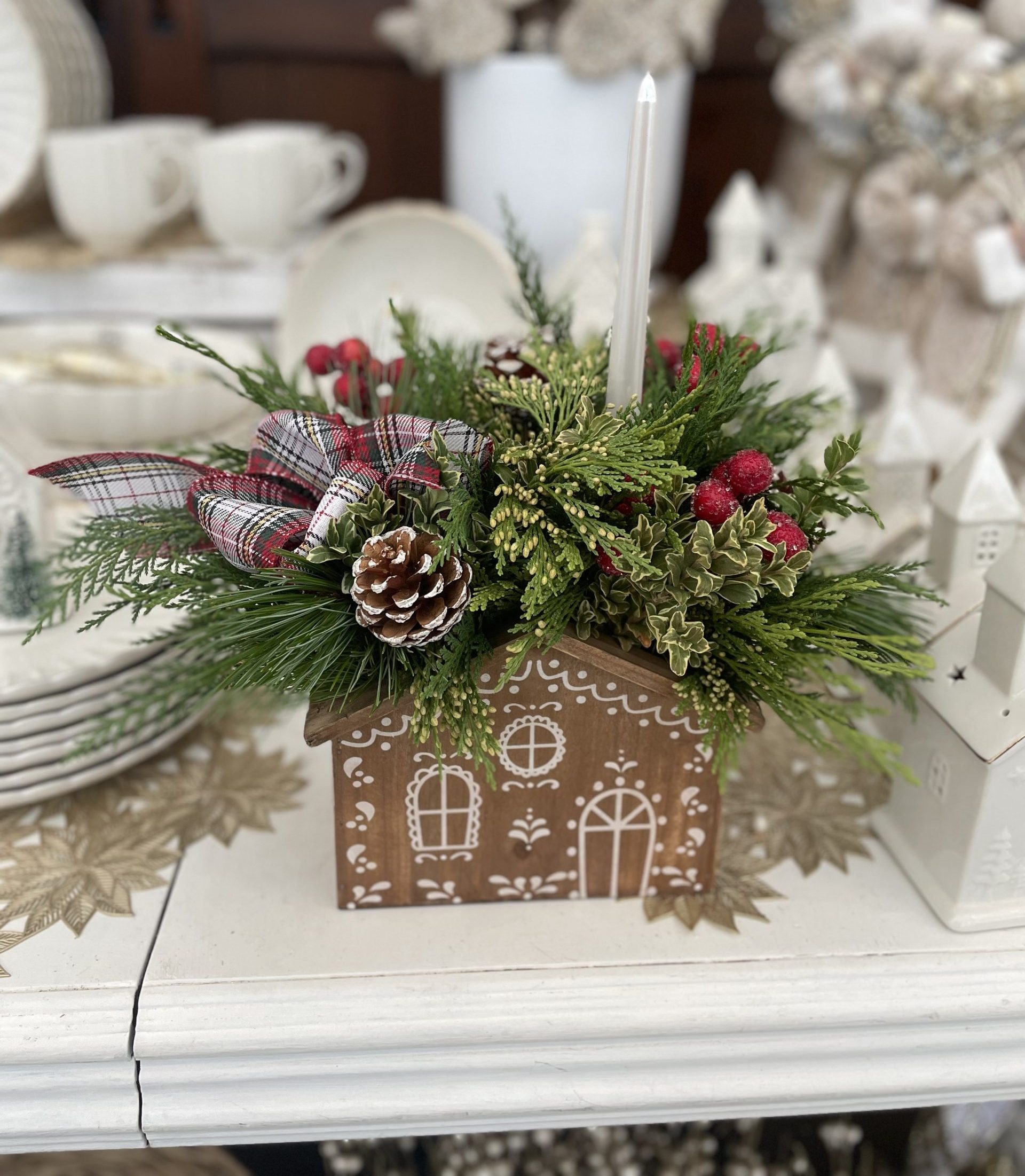 Hamilton - Gingerbread Greens Holiday Workshop